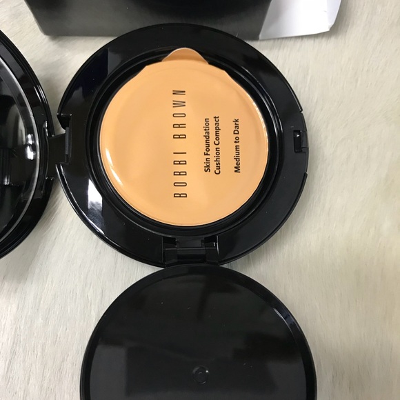 NIB B.B. skin foundation compact - Picture 5 of 8